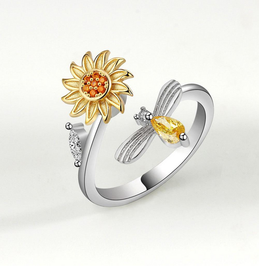 Bee on Sunflower Ring – Silver & Gold Plated Copper Adjustable Ring