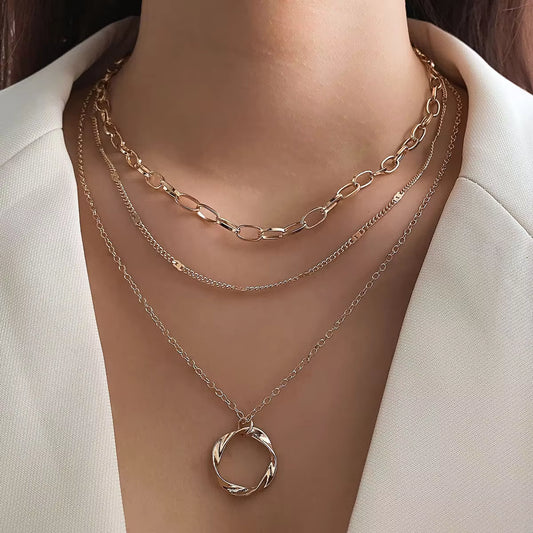MC21 - Chunky Chain & Twisted Circle Layered Necklace