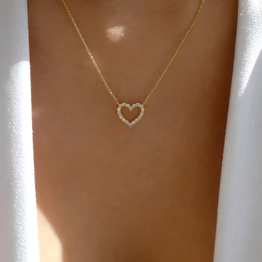 MC7 - Gold Tone Zircon Heart Necklace